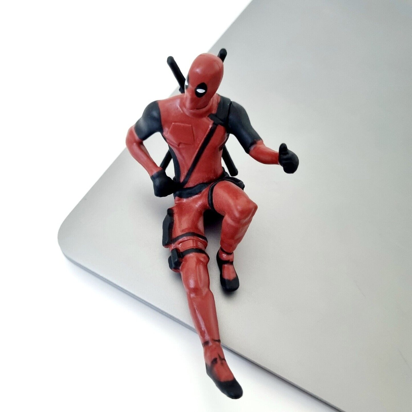 ⚔️ Deadpool / Marvel / Sitting Figure Model / Statue Toy / Decoration