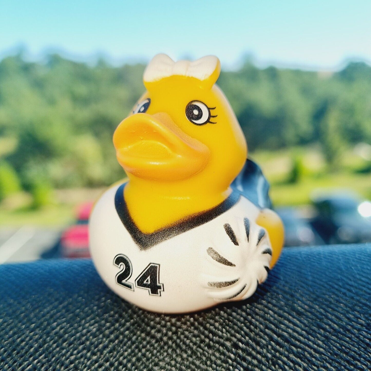 📣🐥 Cheerleader Rubber Duck for Jeep Ducking 🛻 Fun Jeep Wrangler Accessory
