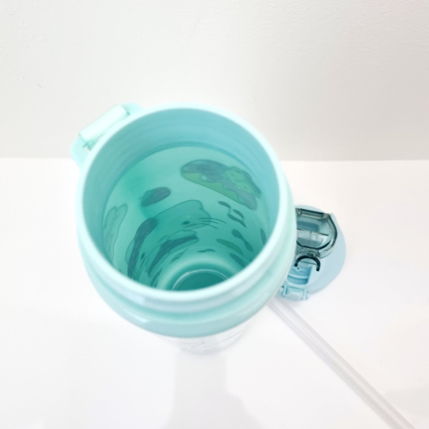 🧋🐱 Adorable Water Bottle with Straw & Carrying Strap